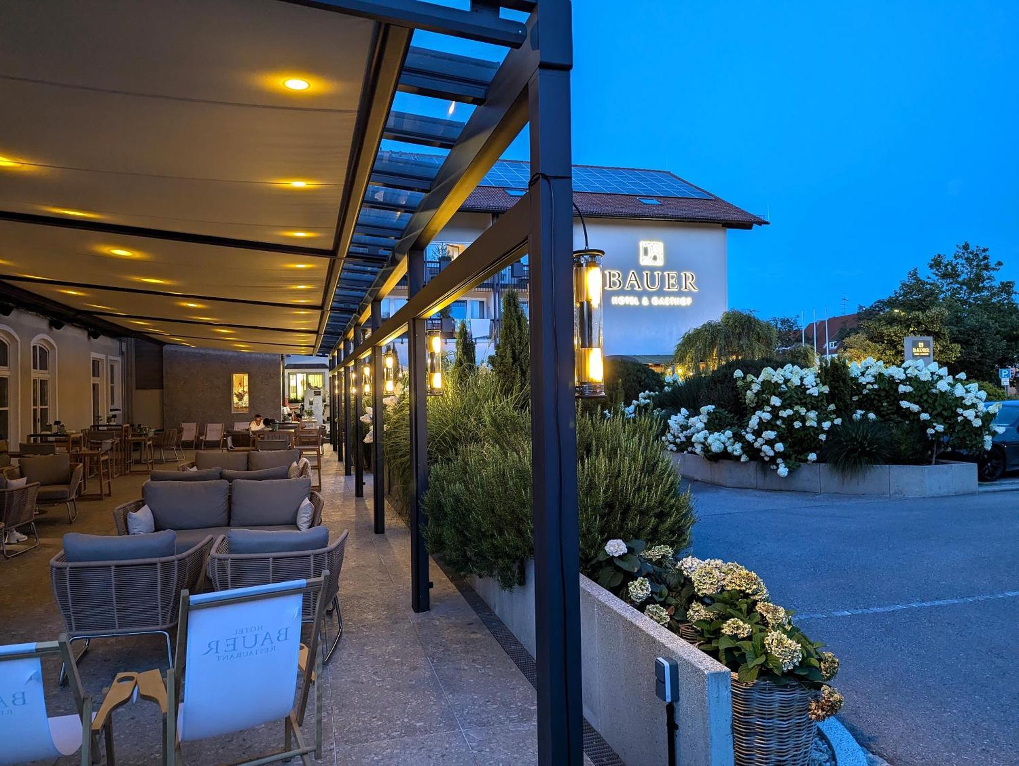 Hotel Bauer Und Restaurant Feldkirchen (Upper Bavaria)
